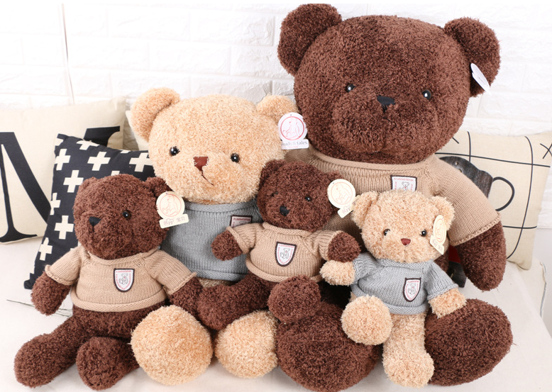Gấu bông là một trong những món đồ chơi thú vị mà ai cũng yêu thích. Hãy chiêm ngưỡng những bức ảnh của gấu bông đáng yêu để tìm lại niềm vui tuổi thơ.