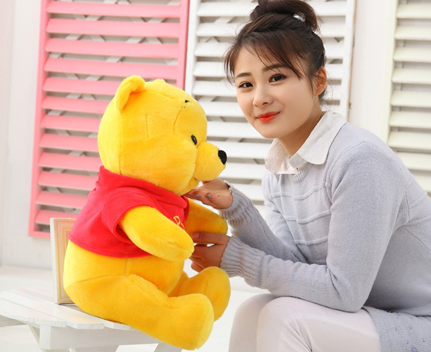 Gấu Pooh dễ thương gắn liền với tuổi thơ của trẻ em trên khắp thế giới